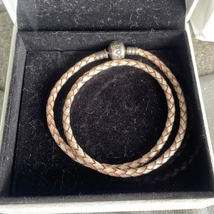 Clasp pandora bracelet